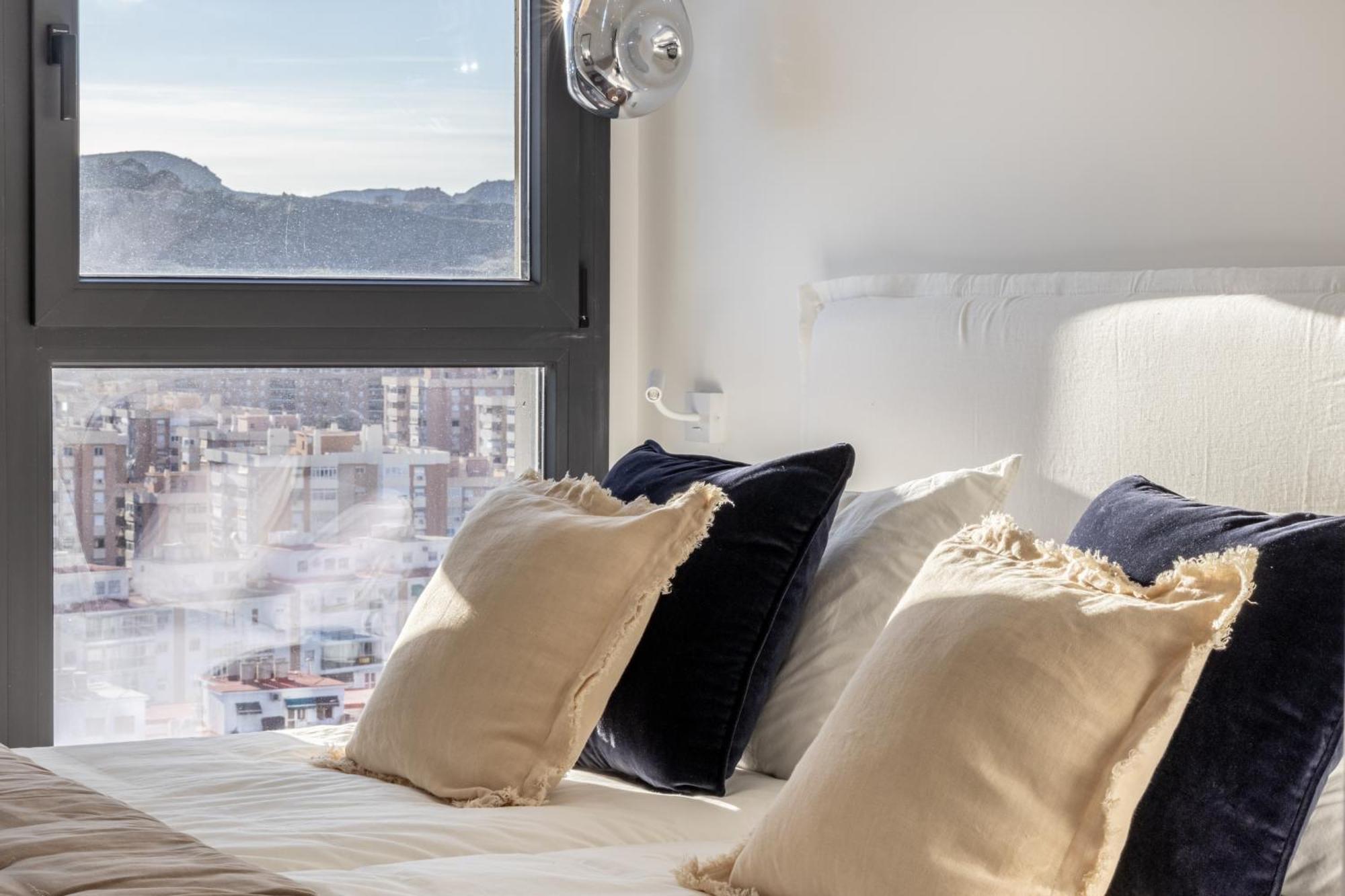 Skyline 1 Pool & Parking Free Apartamento
