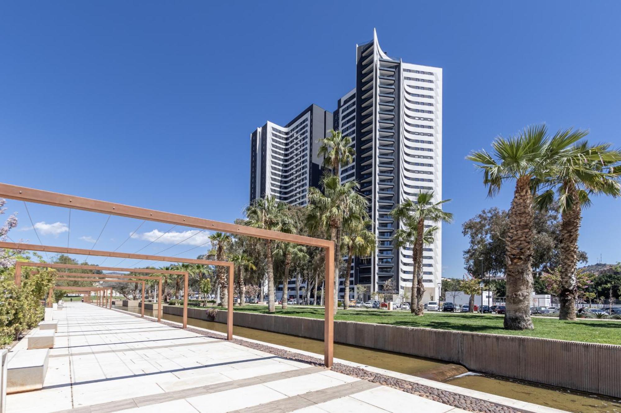 Skyline 1 Pool & Parking Free Lägenhet Málaga